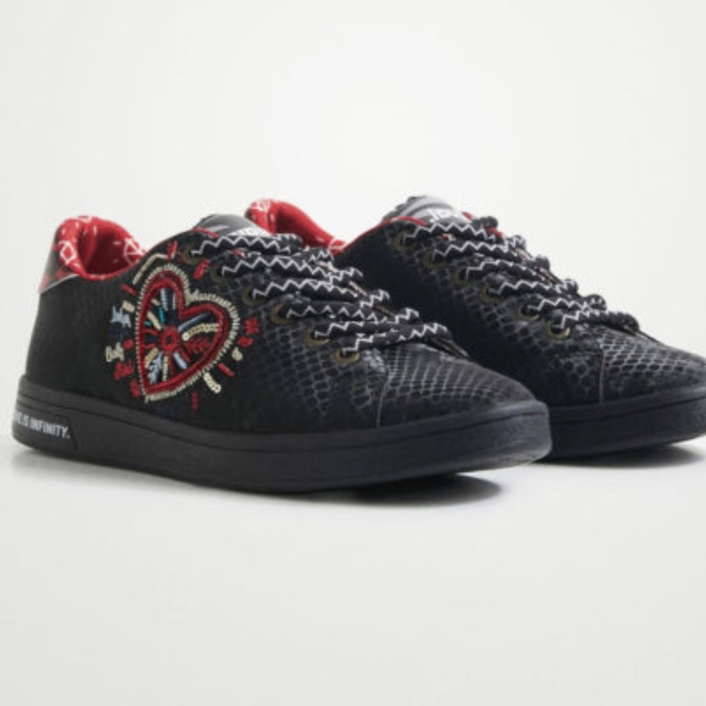 Desigual Embroidered Sneakers “Cosmic Heart”